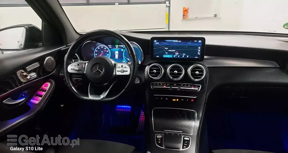 MERCEDES-BENZ GLC 300 d 4Matic 9G-TRONIC AMG Line Plus
