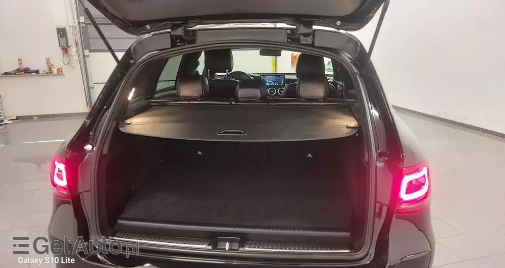 MERCEDES-BENZ GLC 300 d 4Matic 9G-TRONIC AMG Line Plus