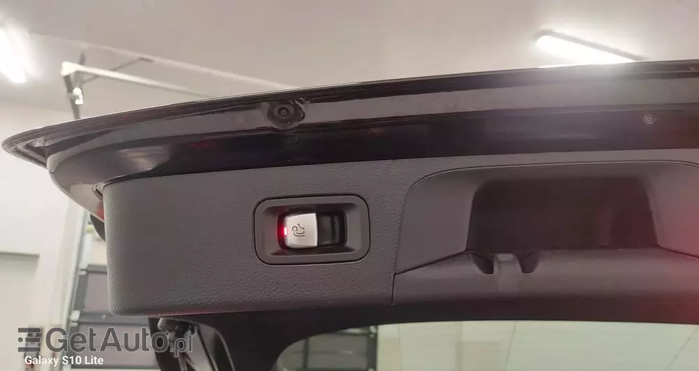 MERCEDES-BENZ GLC 300 d 4Matic 9G-TRONIC AMG Line Plus