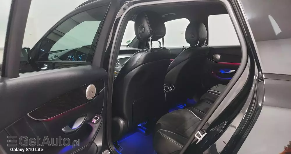 MERCEDES-BENZ GLC 300 d 4Matic 9G-TRONIC AMG Line Plus