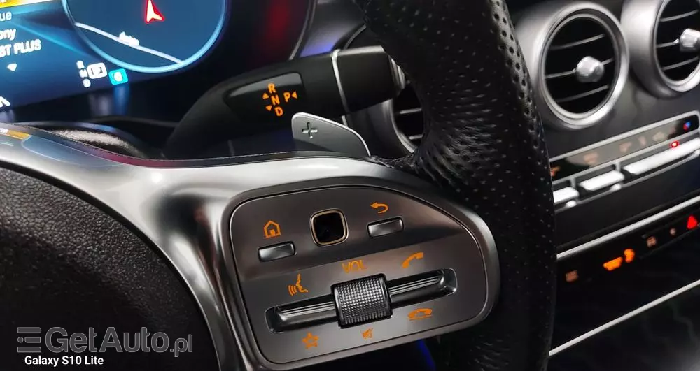 MERCEDES-BENZ GLC 300 d 4Matic 9G-TRONIC AMG Line Plus