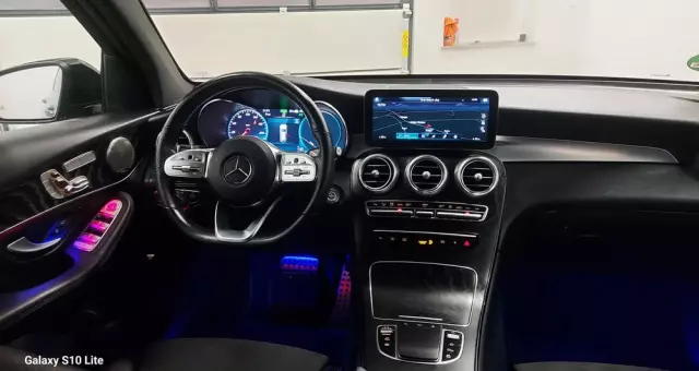 MERCEDES-BENZ GLC 300 d 4Matic 9G-TRONIC AMG Line Plus