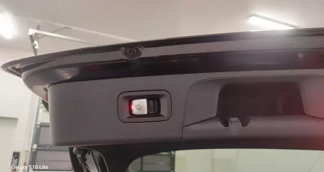 MERCEDES-BENZ GLC 300 d 4Matic 9G-TRONIC AMG Line Plus