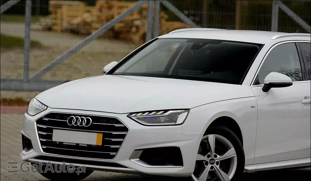 AUDI A4 