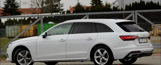 AUDI A4 