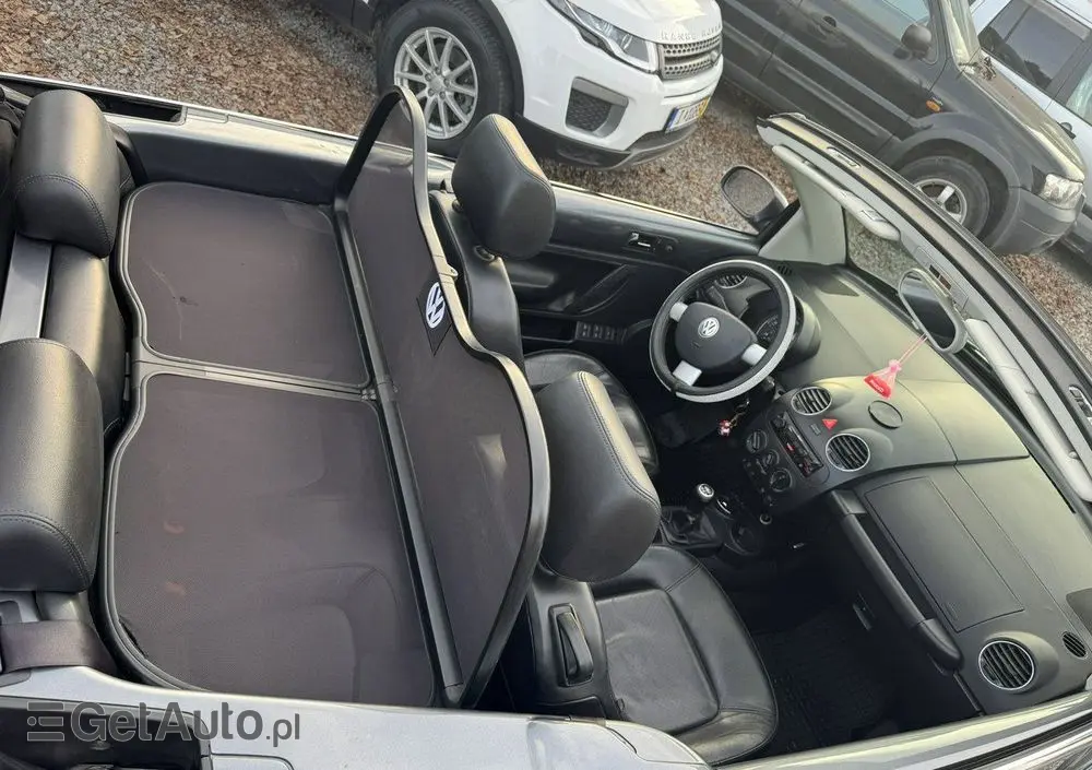 VOLKSWAGEN New Beetle 