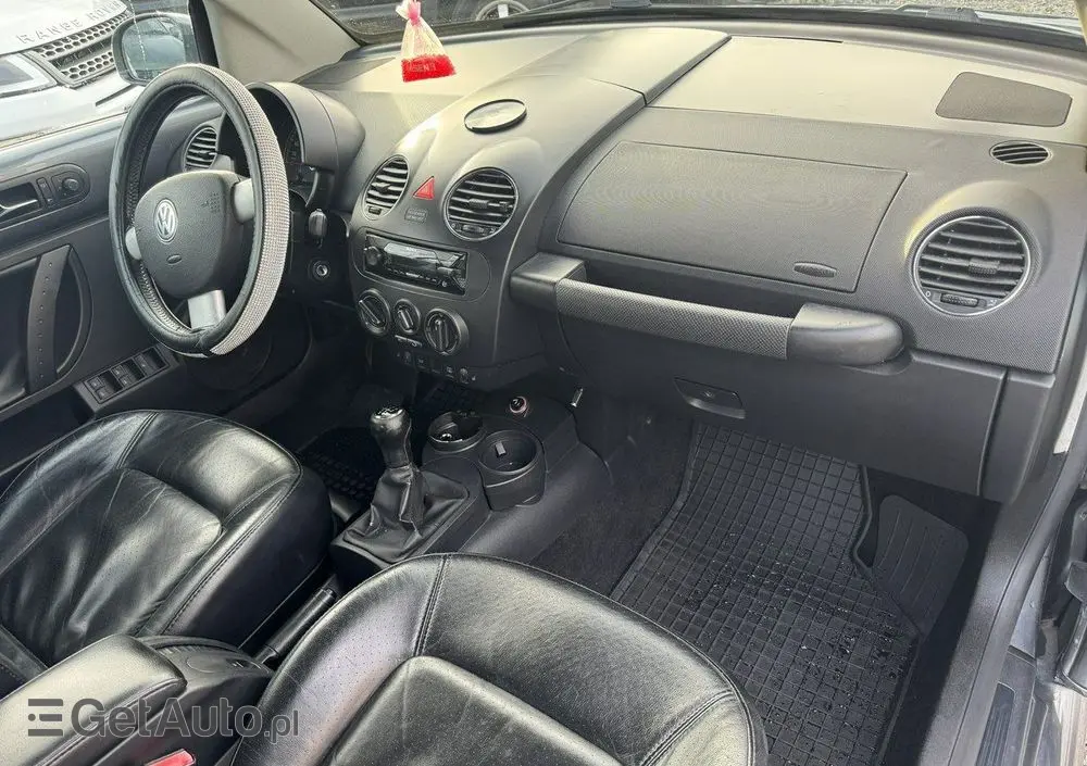 VOLKSWAGEN New Beetle 