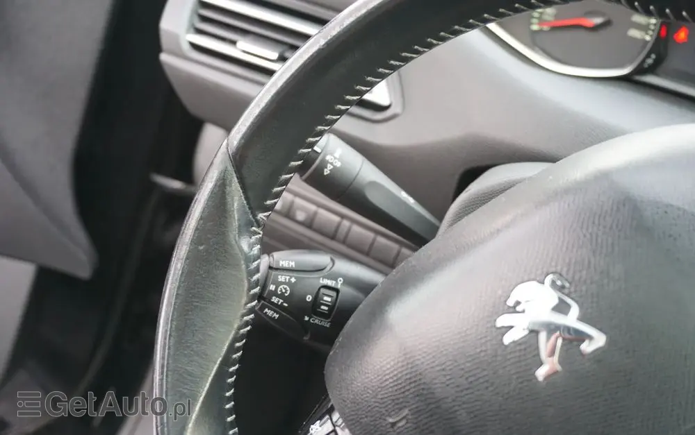 PEUGEOT 308 BlueHDi 120 EAT6 Stop & Start Allure