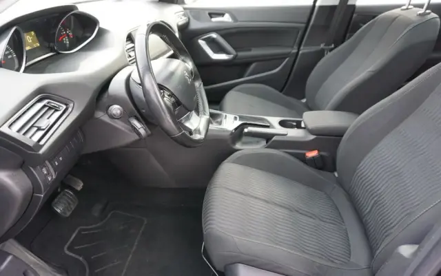 PEUGEOT 308 BlueHDi 120 EAT6 Stop & Start Allure