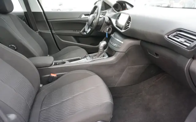 PEUGEOT 308 BlueHDi 120 EAT6 Stop & Start Allure