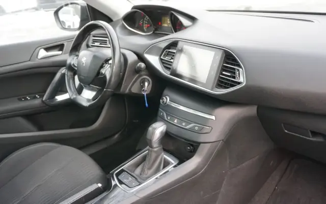 PEUGEOT 308 BlueHDi 120 EAT6 Stop & Start Allure