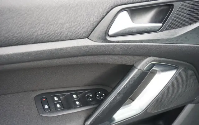 PEUGEOT 308 BlueHDi 120 EAT6 Stop & Start Allure