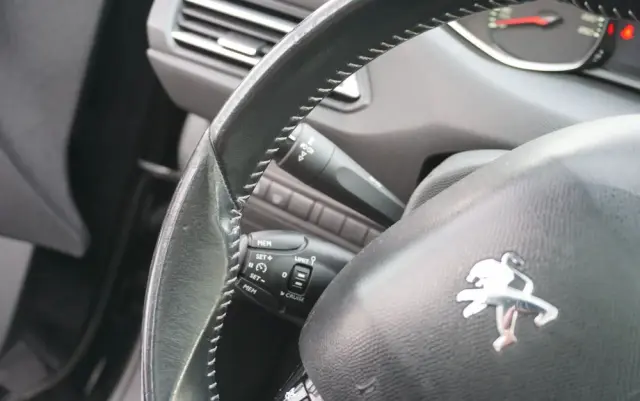 PEUGEOT 308 BlueHDi 120 EAT6 Stop & Start Allure