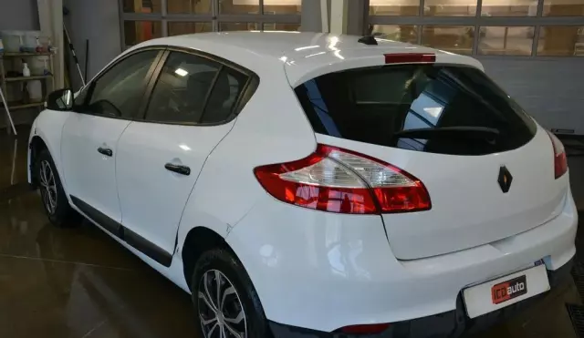 RENAULT Megane 