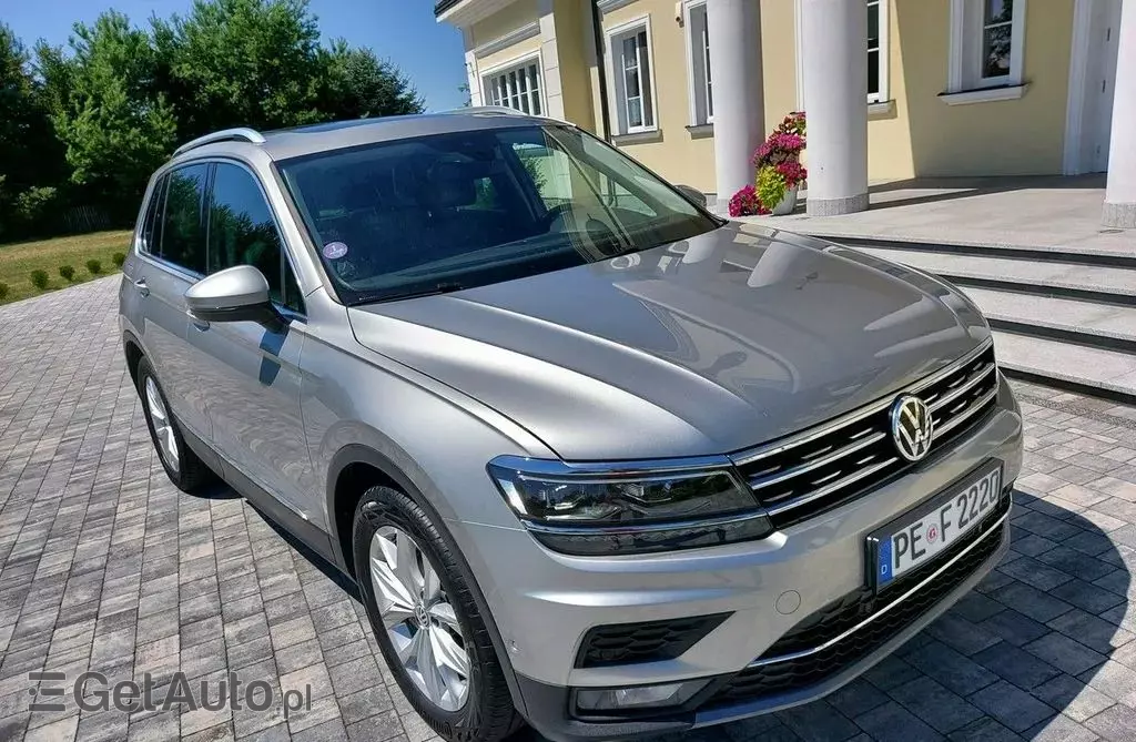 VOLKSWAGEN Tiguan 