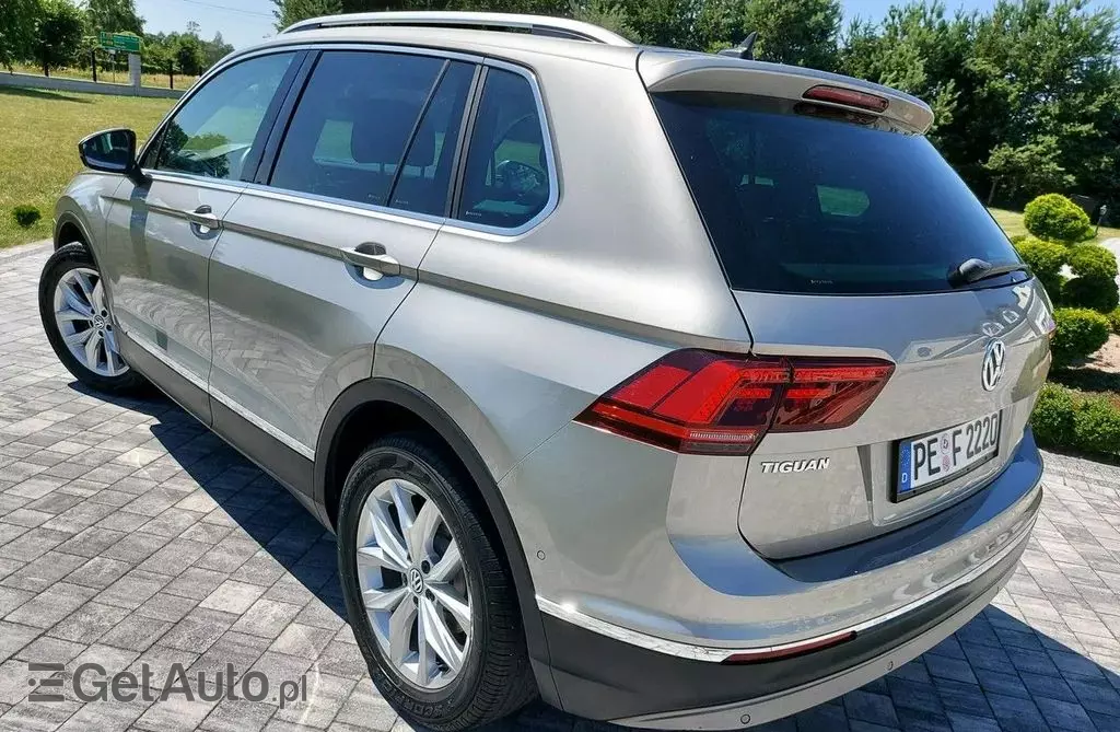 VOLKSWAGEN Tiguan 