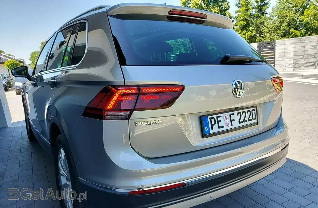 VOLKSWAGEN Tiguan 