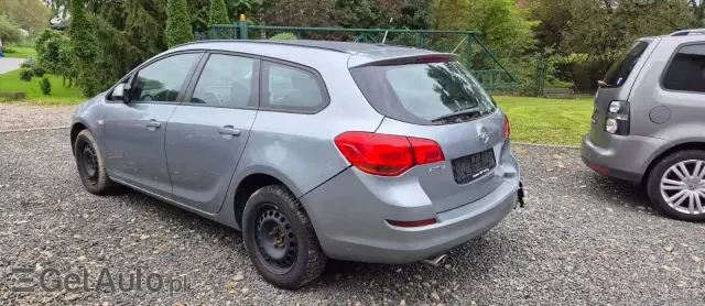 OPEL Astra 2.0 CDTI DPF Sports Tourer