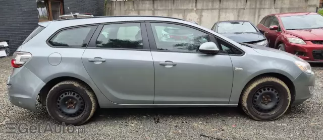 OPEL Astra 2.0 CDTI DPF Sports Tourer