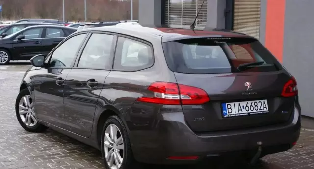 PEUGEOT 308 