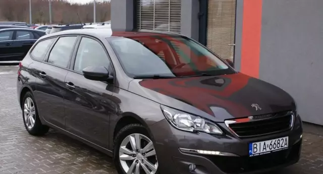 PEUGEOT 308 