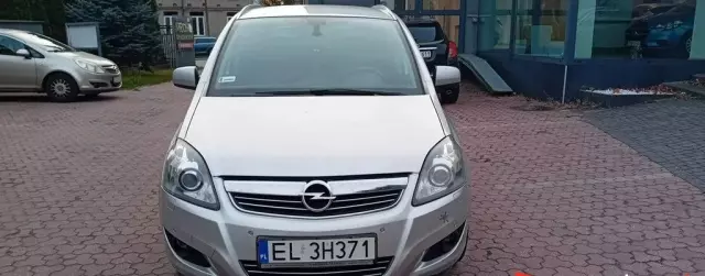 OPEL Zafira 