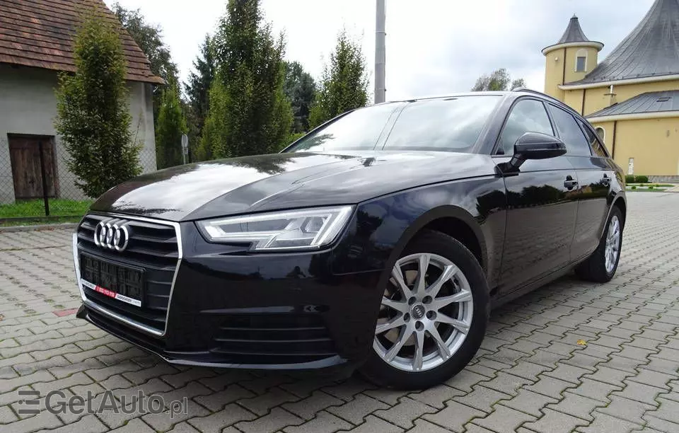 AUDI A4 