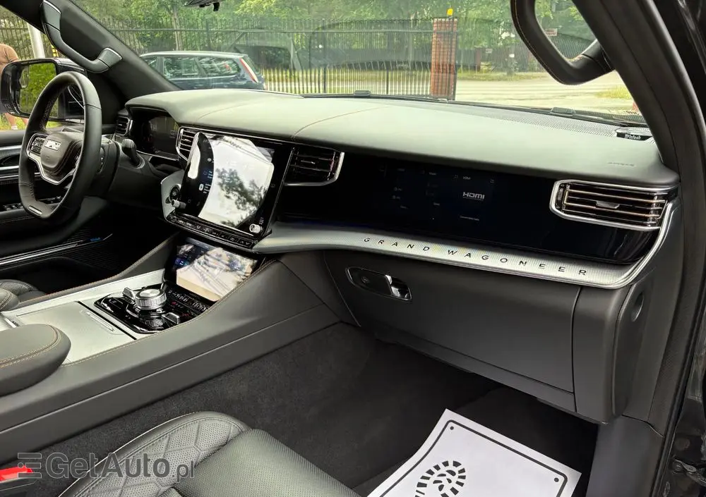 JEEP Grand Wagoneer 