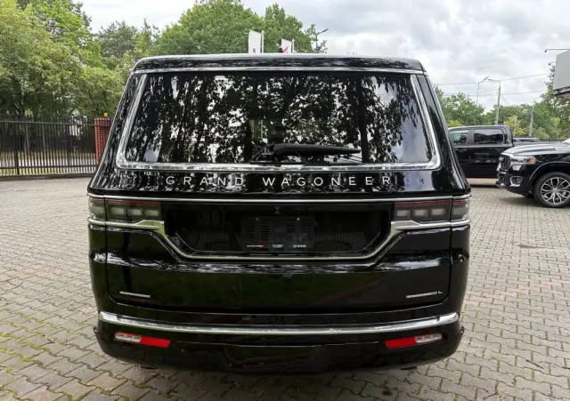 JEEP Grand Wagoneer 