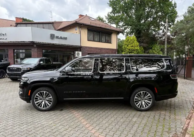JEEP Grand Wagoneer 