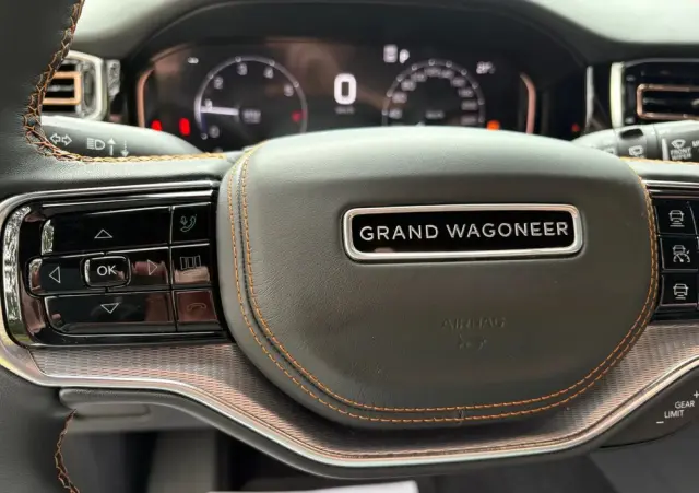 JEEP Grand Wagoneer 