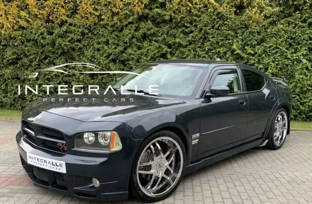 DODGE Charger 