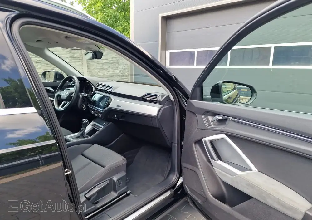 AUDI Q3 35 TDI S tronic advanced