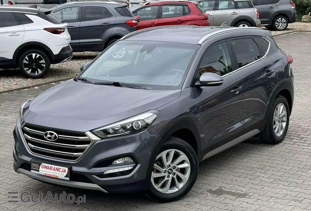 HYUNDAI Tucson 