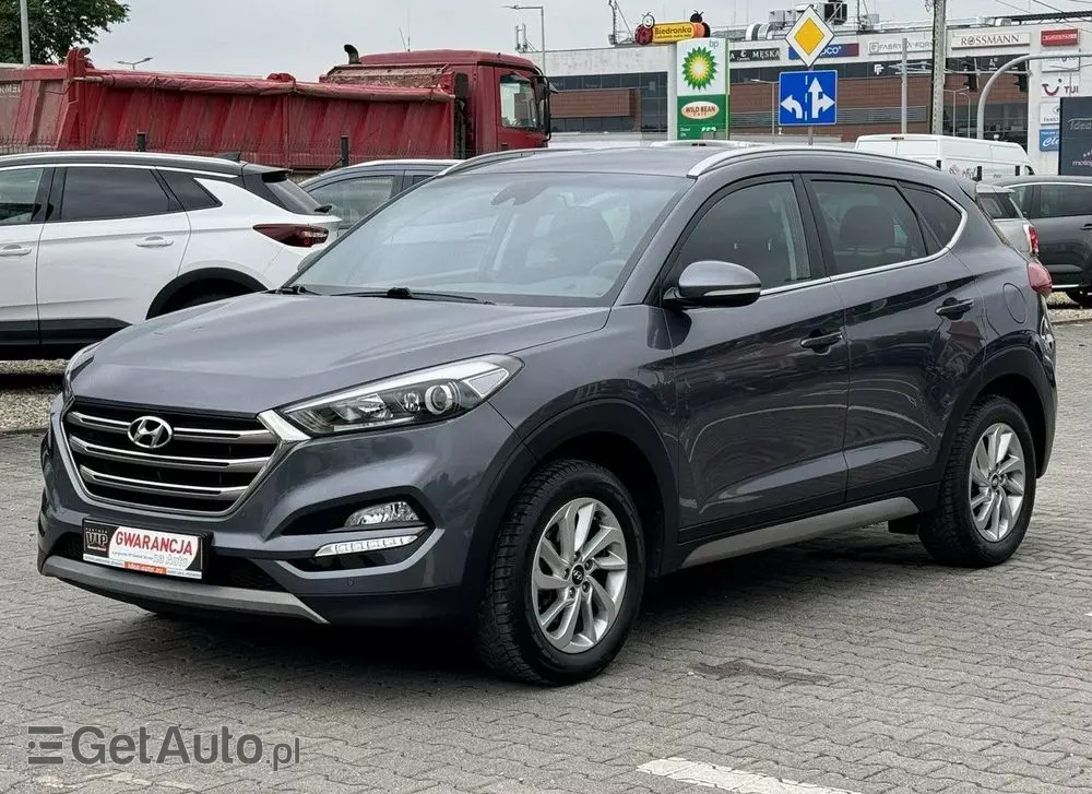 HYUNDAI Tucson 