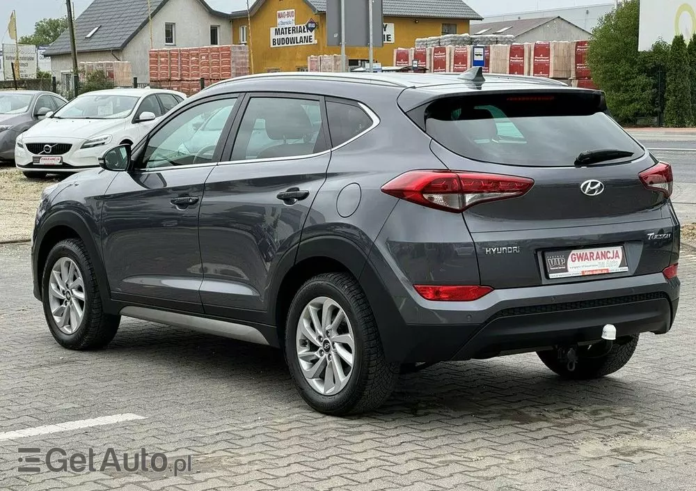 HYUNDAI Tucson 
