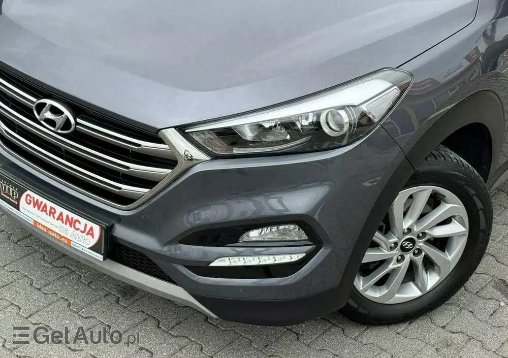 HYUNDAI Tucson 