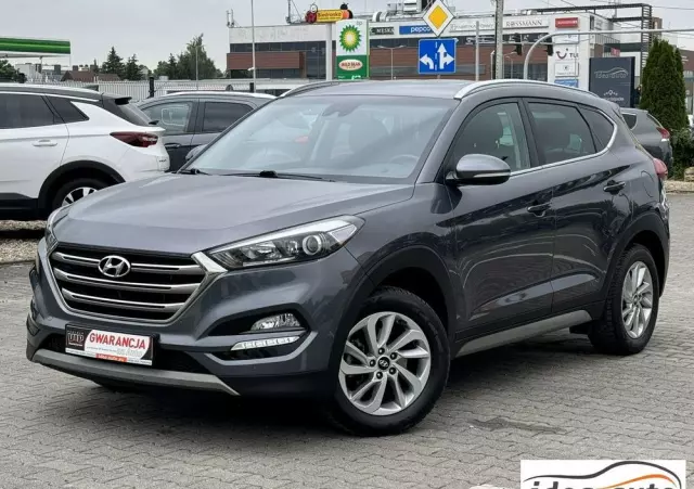 HYUNDAI Tucson 