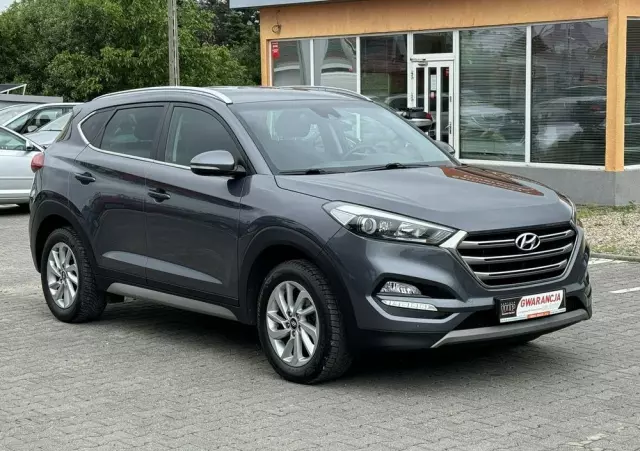 HYUNDAI Tucson 