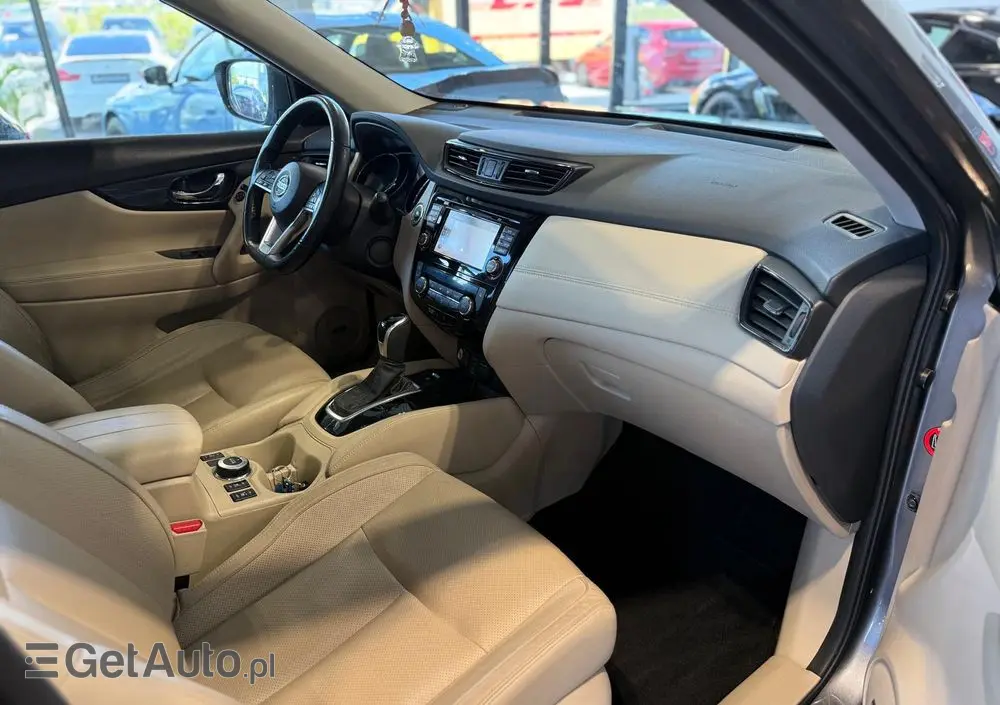 NISSAN X-Trail 1.7 dCi Tekna 4WD Xtronic