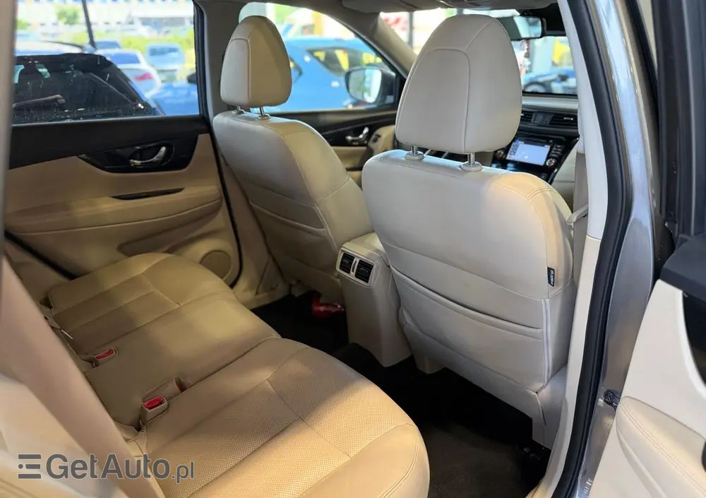 NISSAN X-Trail 1.7 dCi Tekna 4WD Xtronic