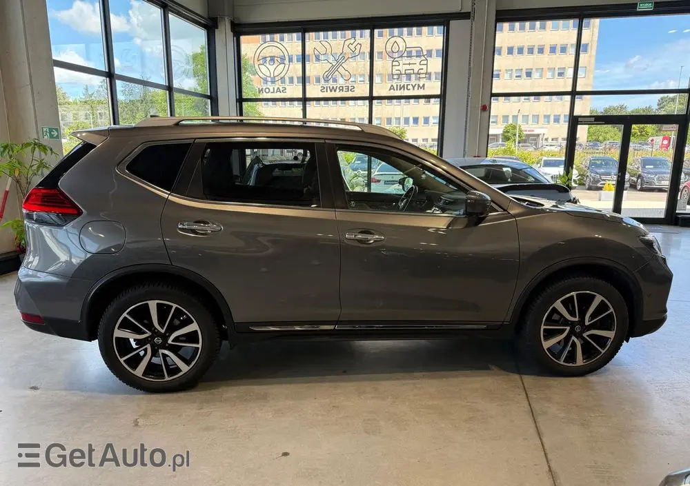 NISSAN X-Trail 1.7 dCi Tekna 4WD Xtronic