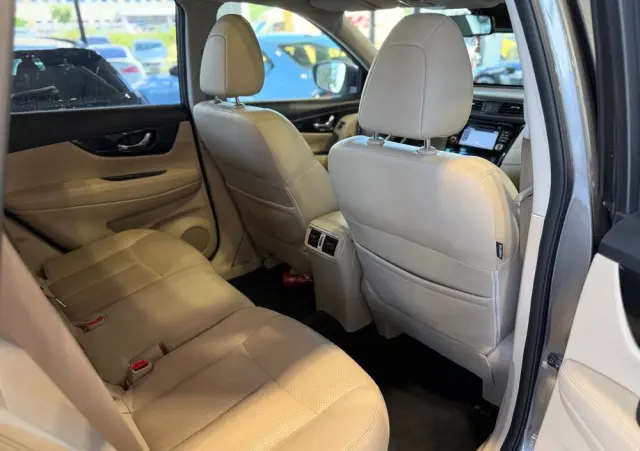 NISSAN X-Trail 1.7 dCi Tekna 4WD Xtronic