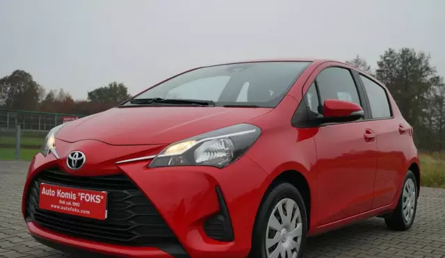 TOYOTA Yaris 
