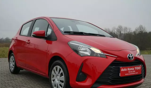 TOYOTA Yaris 