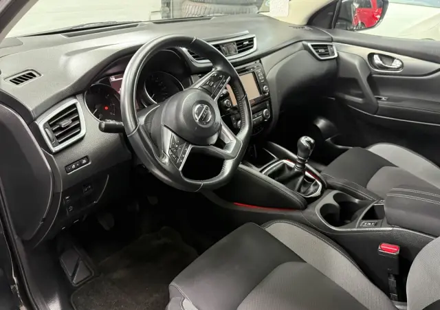 NISSAN Qashqai 1.2 DIG-T N-Vision