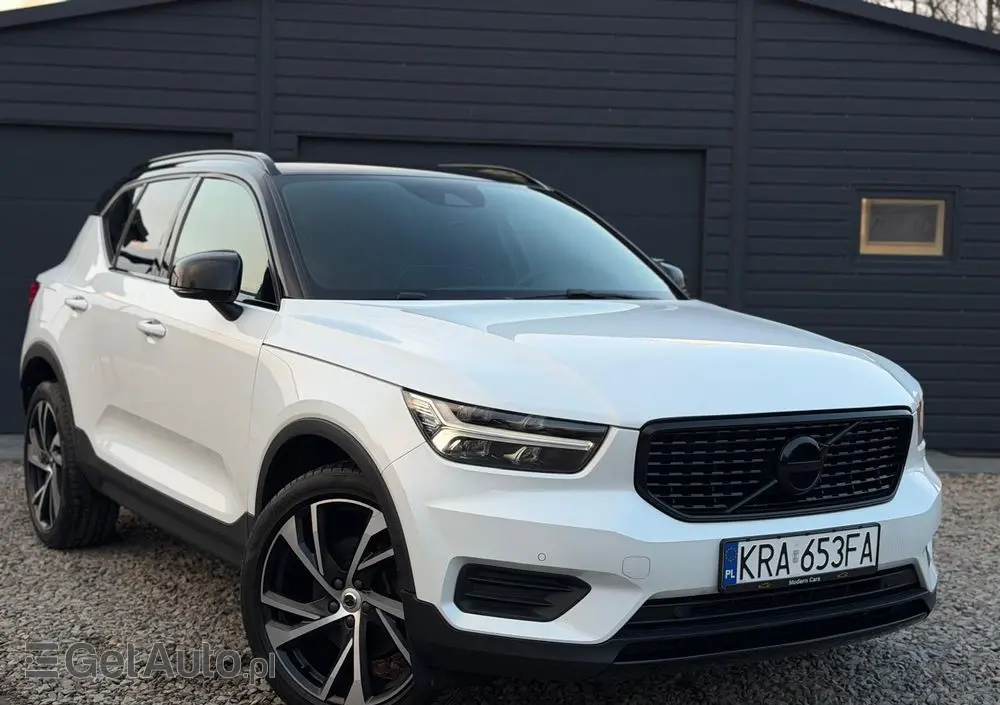 VOLVO XC 40 D4 AWD Geartronic R-Design