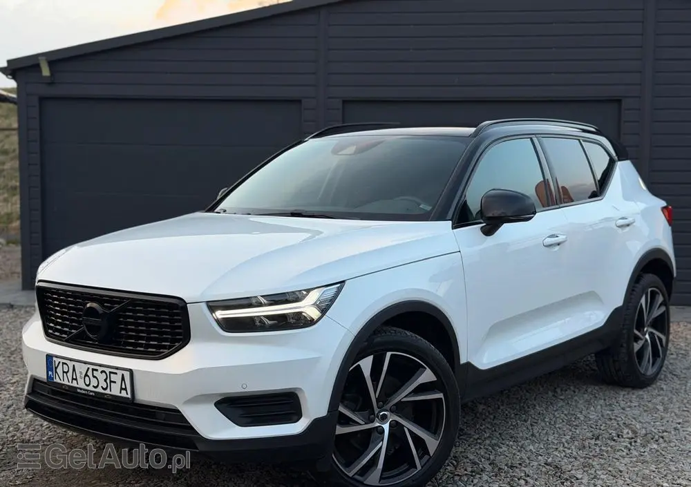 VOLVO XC 40 D4 AWD Geartronic R-Design