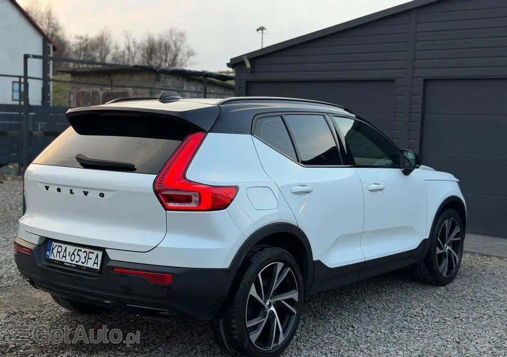 VOLVO XC 40 D4 AWD Geartronic R-Design