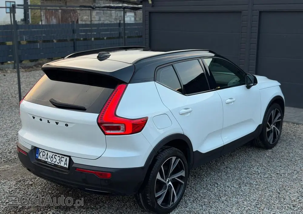 VOLVO XC 40 D4 AWD Geartronic R-Design